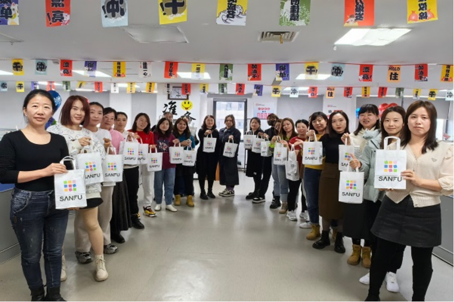 魅力巾帼 向美而生-人保财险内蒙古分公司系统多地分支机构开展形式多样的三八妇女节庆祝活动。665(1).png